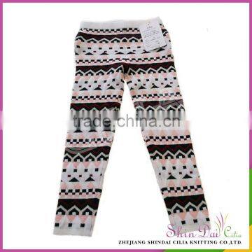 Factory Directly Provide Polyester Child Winter Warm Trousers by Machine photo-2