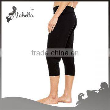 Ladies Fitness Fabric Cotton Women Ruffle Capris Ruffle Pants for Lady photo-2