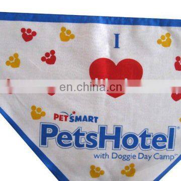 Hot sell dog triangle pet hotel bandana