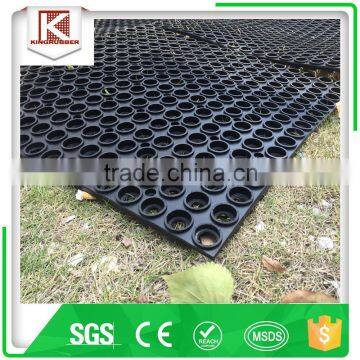 Laundry room anti slip with drainage holes ESD natural rubber mat with connector