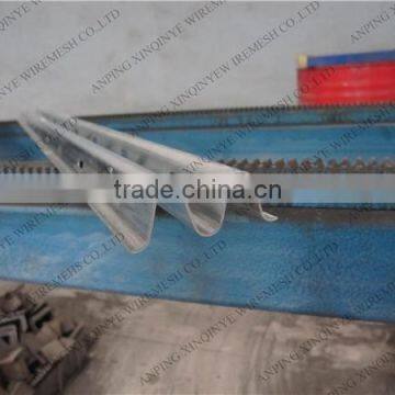 Galvanized steel corrugated lintel