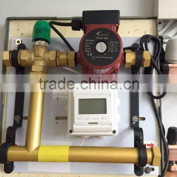 Brass Manifold With Digital Gauge and Ball Valve for Underfloor Heating System photo-4
