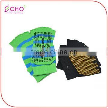 Fitness Yoga Beginner's Kit With Gloves Socks and Yoga Resistance Band Set photo-3