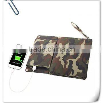 Packet field travel mobile phone mobile power charger 12W Camo folding solar charging