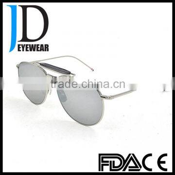 Cool and Fashion Silvery Aviator Mirror Lens Ladies Metal Sunglasses.