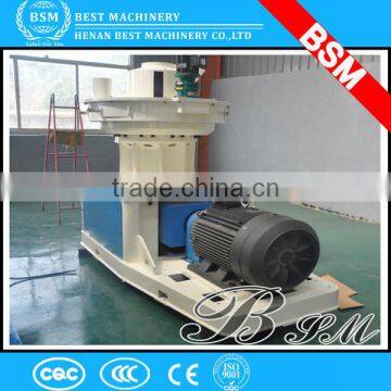 Straw Hay Pelletizing Machine / biomass straw sawdust pellet processing machine