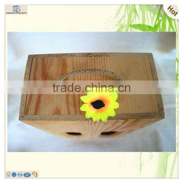 Round Hole Cutting Slid Front Wood Wine Suitcase photo-4