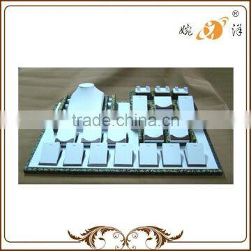 Jewelry Display Leather Fashion Jewelry Rack Red Bridal Jewelry Set photo-2