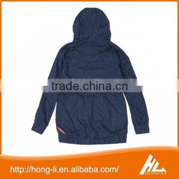 Custom Women 's Polyester Woven Plain Varsity Outdoor Padded Jacket Wholesale photo-4