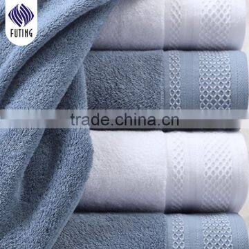 Pure White Custom Embroidery Logo Bathroom Towels 5 Star Hotel Towel Set for cheap wholesale