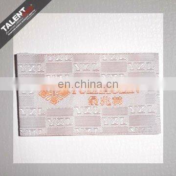 Reflective yarn smooth surface main woven clothing label