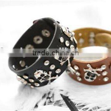 New Style Broader Skull Men Bracelets With Rivet and Studs photo-4