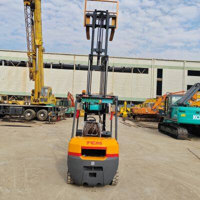 Original Imported TCM 3-ton Three Section Gantry Lifting 4.5 Meters Forklift for Sale at a Low Price photo-5