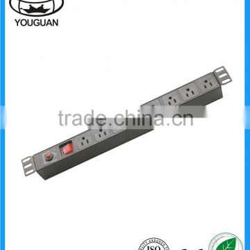 19''US type 8 ways PDU with switch and overload protection