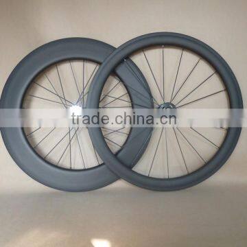 700C carbon wheels clincher 90mm depth 3K matt with Novatec fixed gear hubs