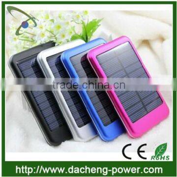 Hotly wholesale portable solar charger for mobile phone 5000mAH