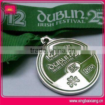 special oem wholesale zinc alloy soft enamel running victory medal