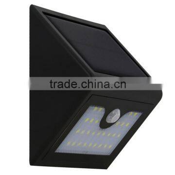 Powerful environmentally friendly 28 LED solar outdoor LED light