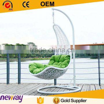 Garden loverly white PE rattan hanging chair swing chair outdoor cane furniture                        
                                                Quality Choice
                                                    Most Popular