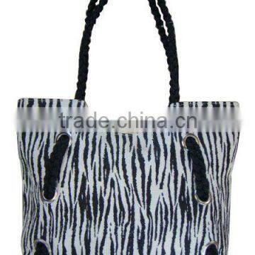 Black Stripe Pattern Hot Design Straw Handbag