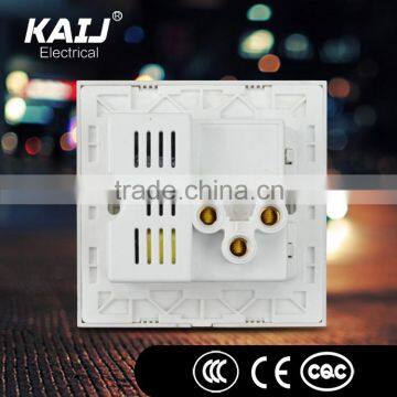 Wall Mounted British Standard 3 Pin Wall Socket With Network Outlet photo-2