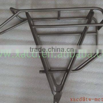 Factory Producing Titanium bicycle rear rack with sand blast bike parts capacity 25kg bike rear rack