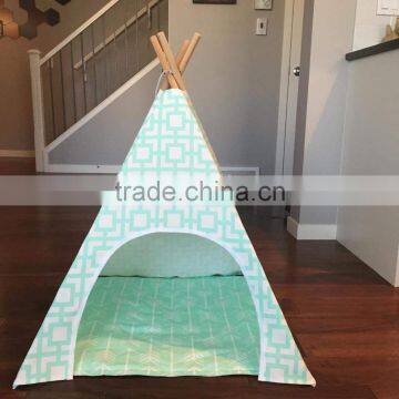 New Luxury Dog Cats Pet Fur Baby Kennel pe Dog Striped Bed House Teepee Room Tent Pet Toy Accessories for Wholesale photo-3
