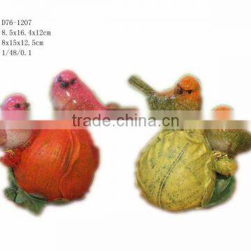 Garden resin bird decoration