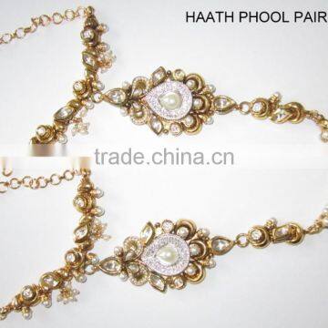 BRIDAL KUNDAN PEARL Gold Plated Designer Necklace Jhumka Earring Set photo-3