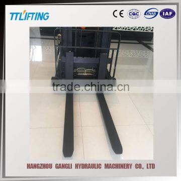 Electric Operated Reach Truck Forklift photo-6