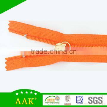 Cheap Price 5# Nylon Close End Zipper for Clothing