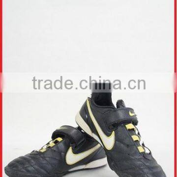 Fashionable work shoe shoes at reasonable prices produce by Japan