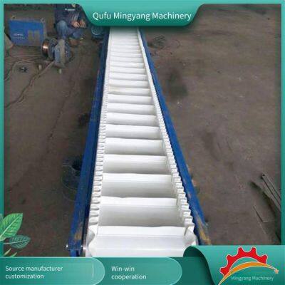 Belt Conveyor for Loading Carton Goods Onto Ships at a Large Inclination Angle, Stone Belt Conveyor, Mingyang Machinery photo-5