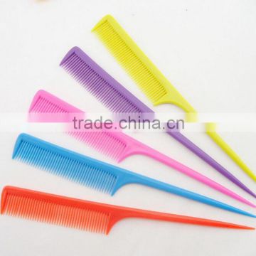 factory price plastic heat resisting hair salon comb with plastic tail