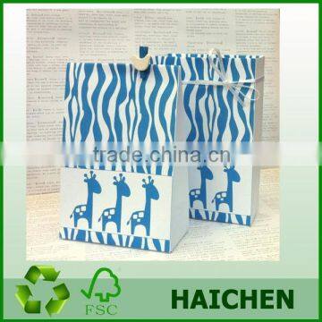 2015 New design Baby Giraffe bulk plain paper bag gift