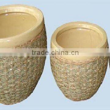 Ceramic pot