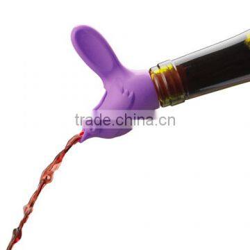 Assorted Chirpie Wine Pourers and Silicone Bird Shape Wine Pourers photo-5