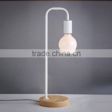 Manufacturer's premium modern led table lamp wood table lamp