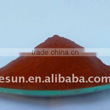 Red-brown ferrous fumarate powder