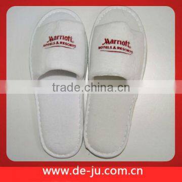 Non-Skid Hotel Disposable Padded Towel Slippers