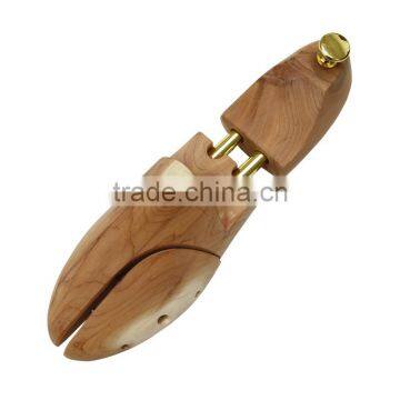 Environmental Type Wooden Material American Red Cedar Wood Shoe Tree for Wholesale photo-4
