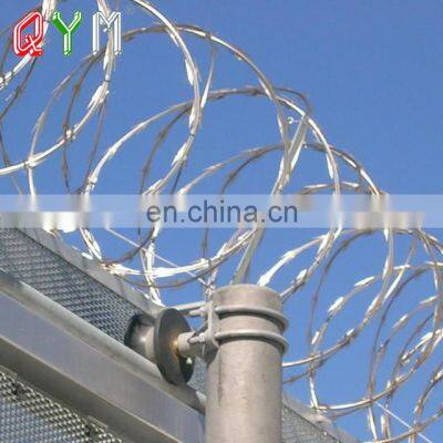 BTO-22 Galvanized Concertina Razor Wire Barbed Tape photo-5