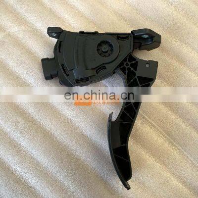 Sinotruk Sitrak C5H/C7H China Heavy Truck Spare Parts 811W25970-6103 Throttle Pedal Assembly photo-2