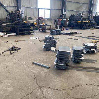 Signal Angle Steel Power Tower, Communication Tower, Railway Transmission Tower, Substation Steel Pipe Tower, Iron Tower Manufacturer, Steel Structure photo-2