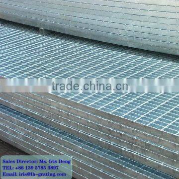 galvanized or black floor grating steel with serrated or plain type