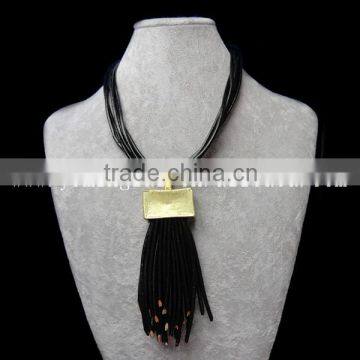 locket chain necklace with Black condole must