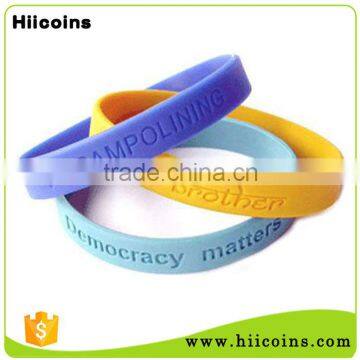 China Factory Free Sample Wholesale Cheap Custom Silicon Bracelet Wristband