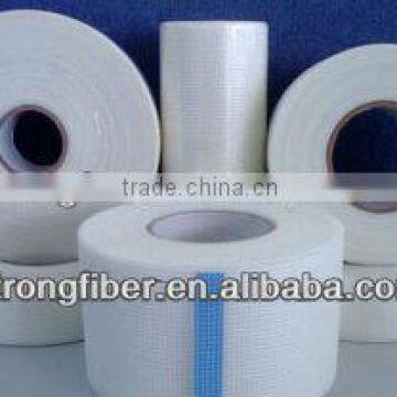 Self adhesive fiberglass mesh tape