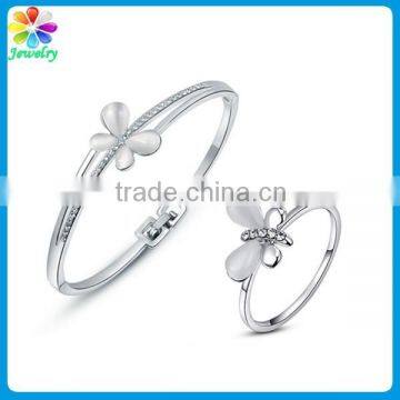 Fashion fake diamond bracelet flower charm bracelet ring set custom charm bracelet