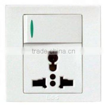 10A 250V, 3 Pin Switched International Socket Outlet